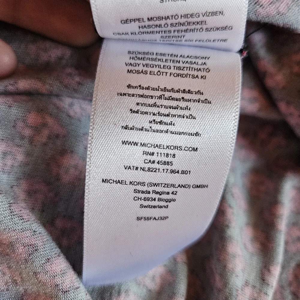 Michael Kors blouse sz M